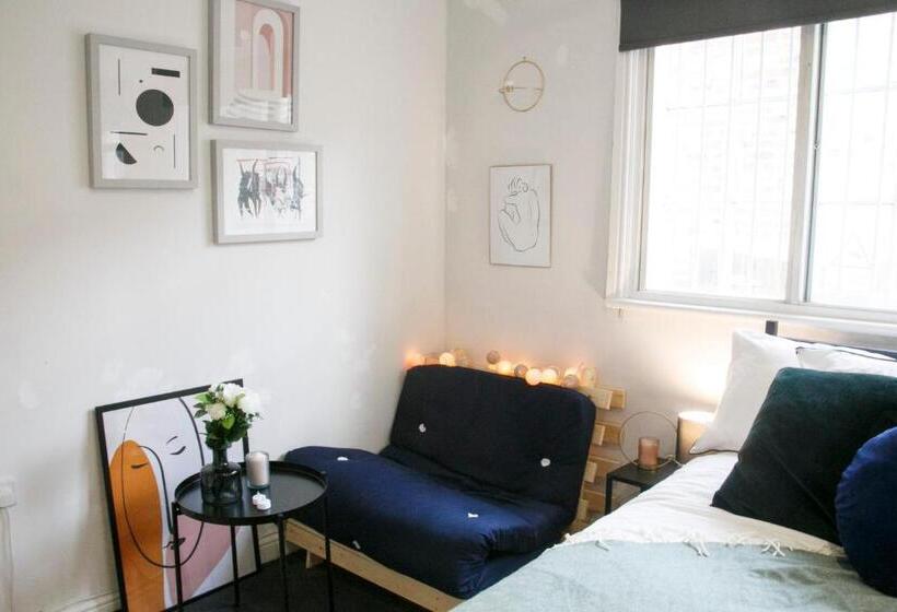 스탠다드 스튜디오, Fortunae City Center Ensuite Apartments