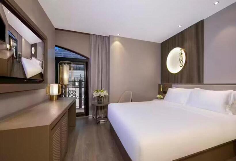 اتاق استاندارد با بالکن, Crystal Orange Hotel   Shanghai The Bund Jinling East Road