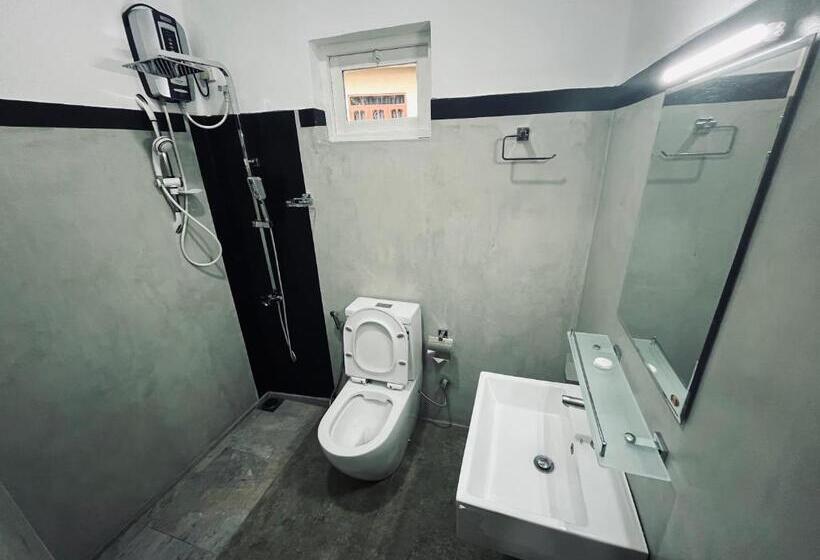 Номер Стандарт Трехместный, The Lake Round Guest House