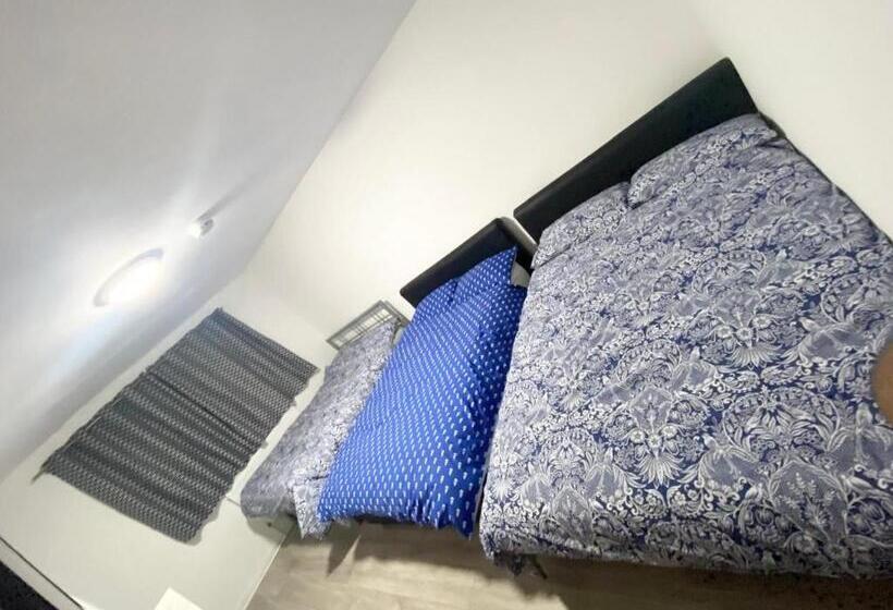 اتاق استاندارد با چشم‌انداز باغ, The Royal Boutique Heathrow Lodge By London