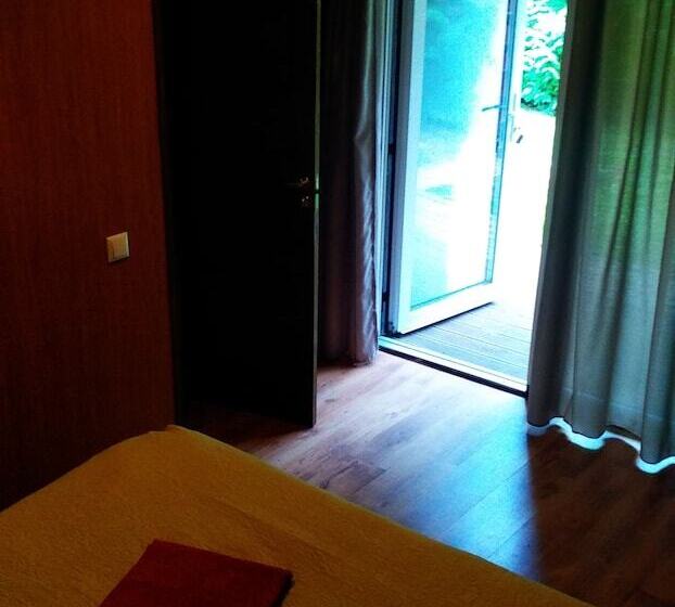 اتاق راحتی, Atrium Guesthouse