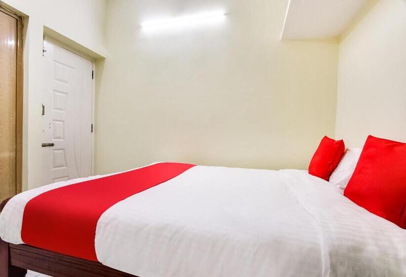 Номер Стандарт, Oyo Av Residency