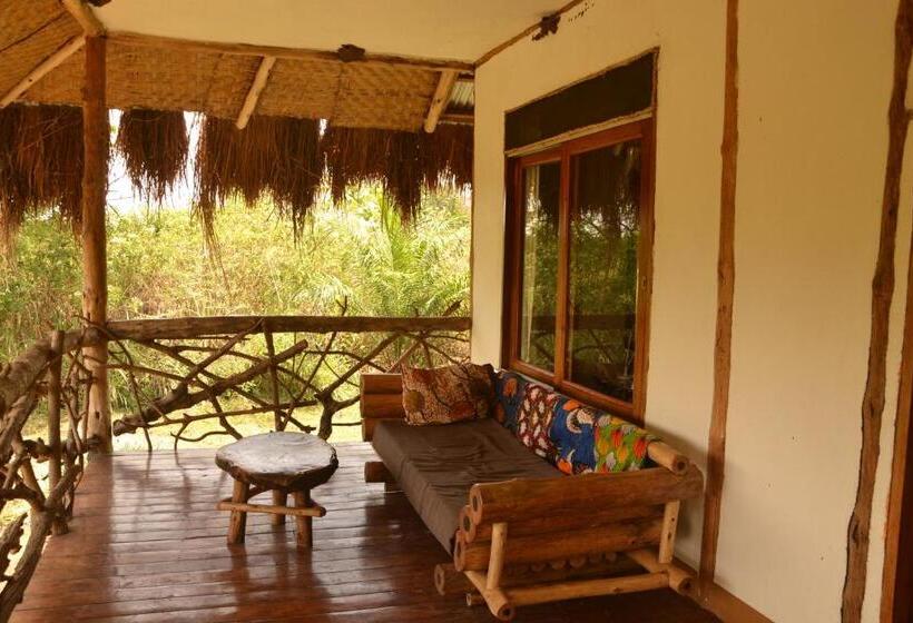 اتاق استاندارد, Topi Lodge