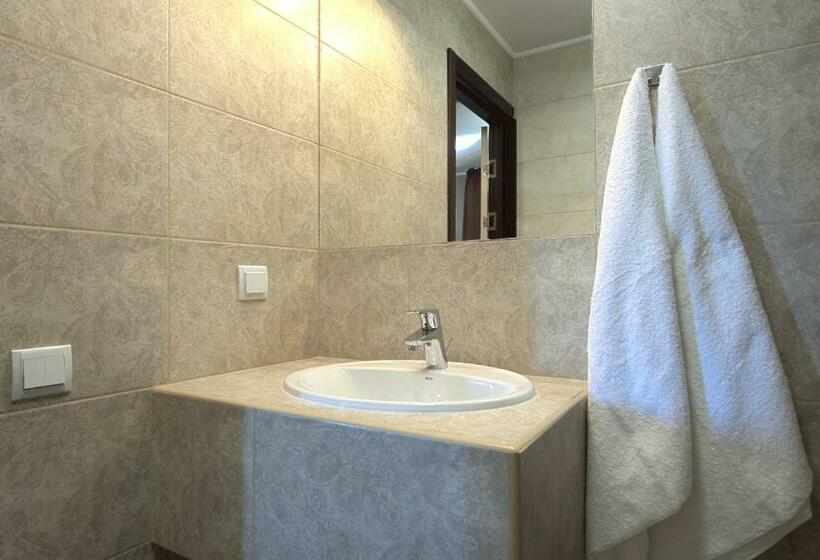 اتاق استاندارد, Advenus