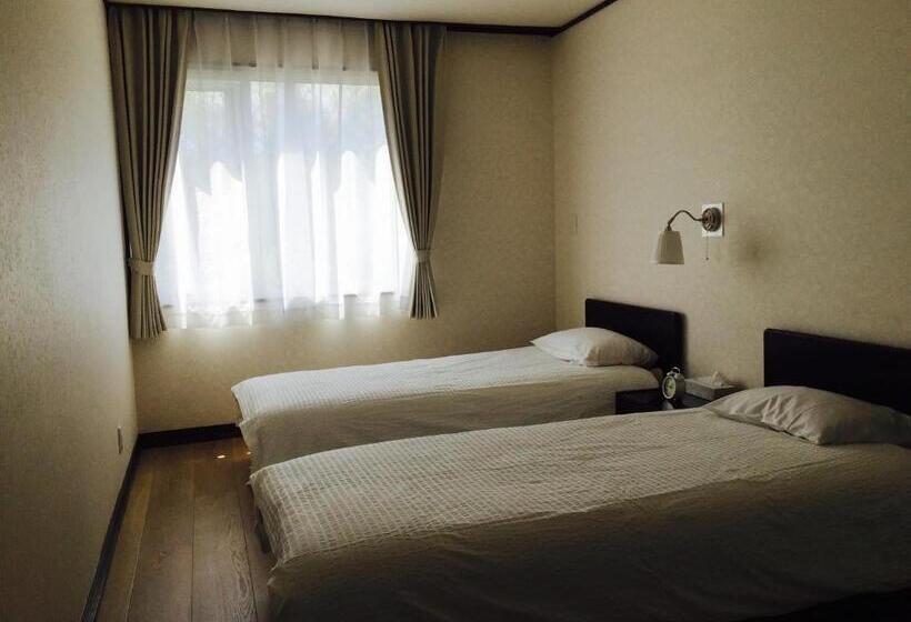 컴포트 룸, White Rose Inn