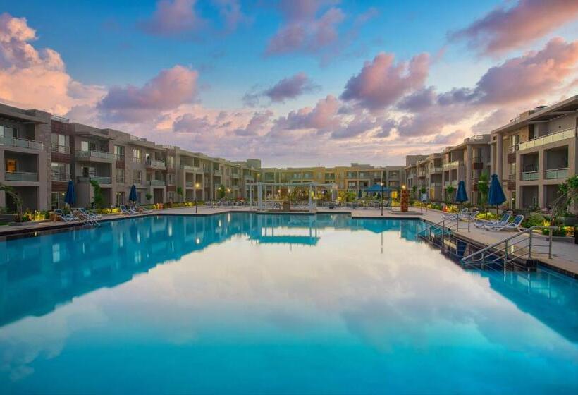 سوییت جونیور با چشم‌انداز استخر, Elite Residence & Aqua Park