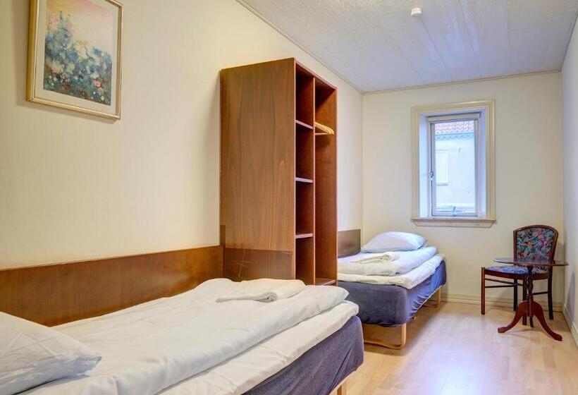 Апартаменты 3 Спальни, Bb Hotel Frederikshavn Turisthotellet