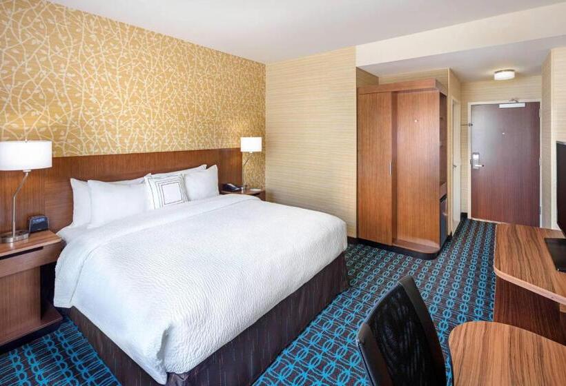 Номер Стандарт Кровать Кинг Адаптированный для Инвалидов, Fairfield Inn & Suites By Marriott North Bergen