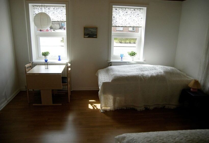 家庭房间共用浴室, Nr. Nebel Overnatning Hostel