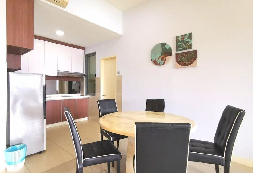 Апартаменты Superior 3 Спальни, Sunset Seaview Vacation Condos City Centre @ Imago Shopping Mall
