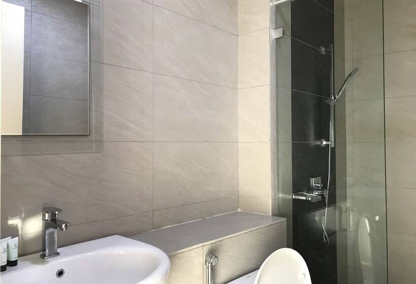 Апартаменты 3 Спальни Вид на Море, Sunset Seaview Vacation Condos City Centre @ Imago Shopping Mall