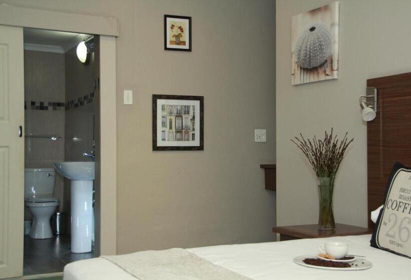Номер Deluxe, The Itumeleng Guest House