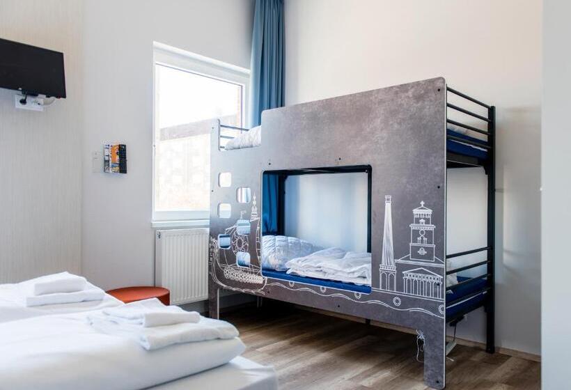 Четырехместный Номер Стандарт, a&o Copenhagen Nørrebro