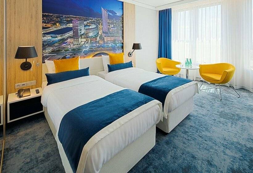 スーペリアールーム, Golden Tulip Warsaw Airport