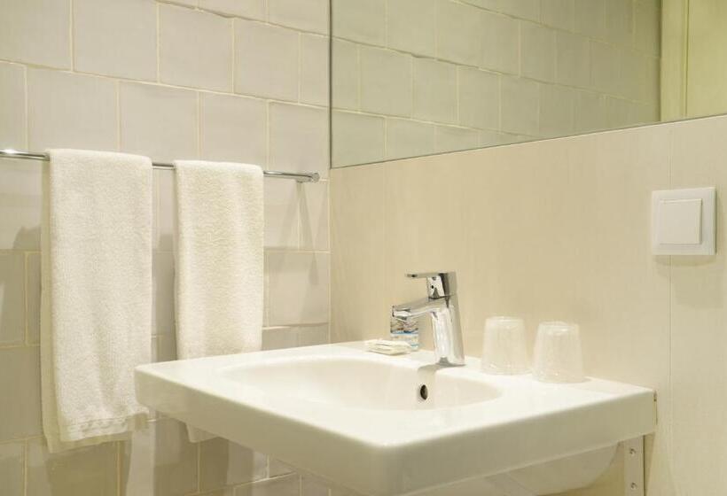 سوییت جونیور, Spot Family Suites
