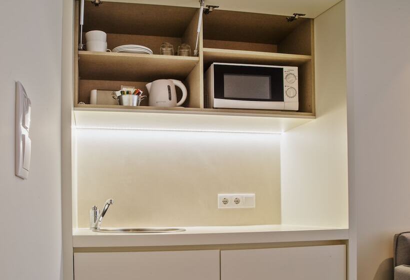 سوئیت مستر, Spot Family Suites