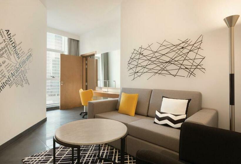 Люкс, Tryp By Wyndham Dubai