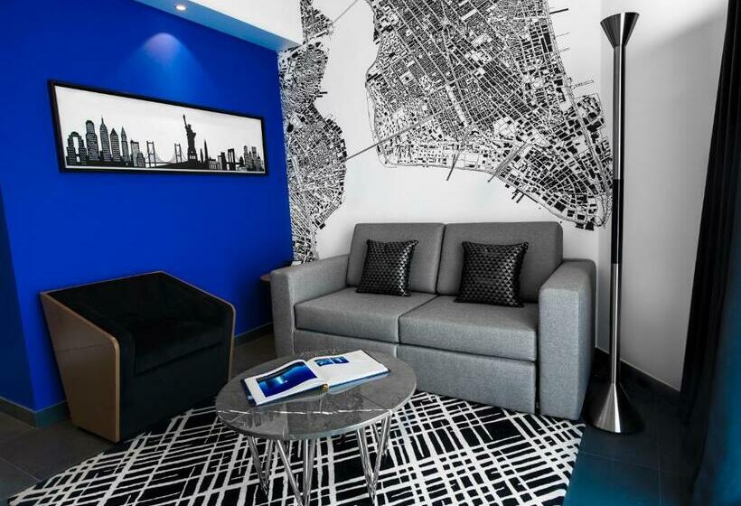 Люкс Премиум, Tryp By Wyndham Dubai