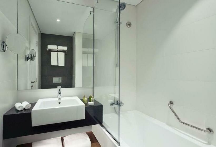 Стандартный Номер Кровать Кинг, Tryp By Wyndham Dubai