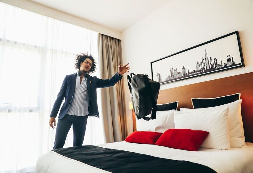 Номер Стандарт Двуспальная Кровать, Tryp By Wyndham Dubai