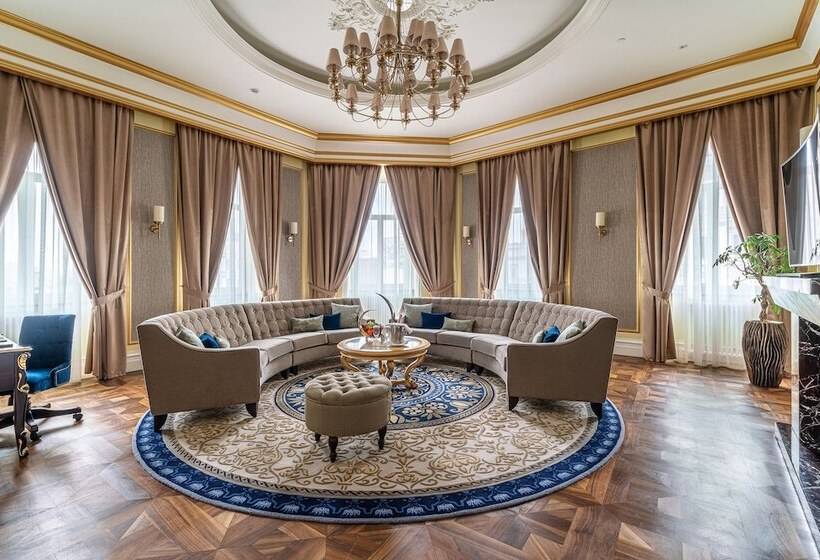 סוויטה נשיאותית, Lotte Hotel St.petersburg