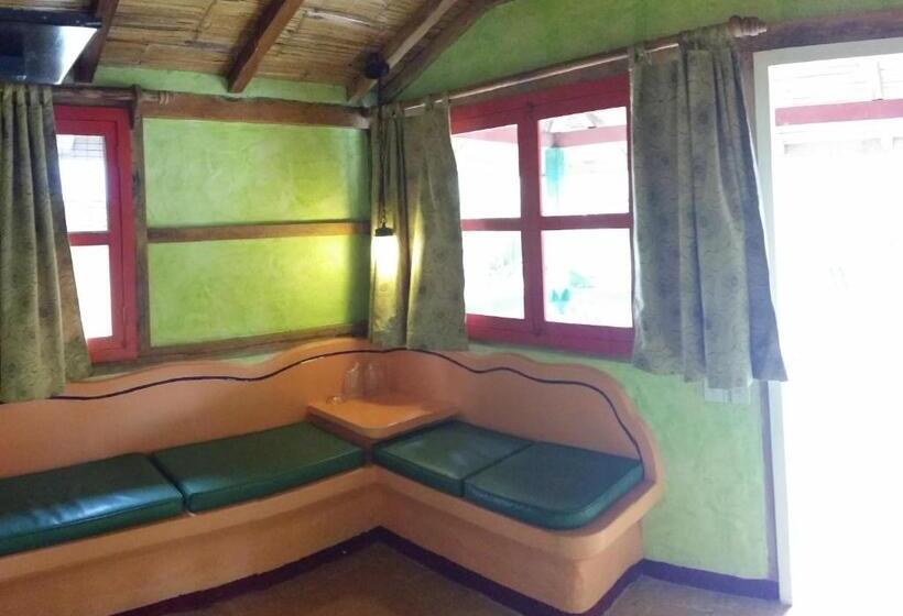 패밀리 방갈로, Hosteria Canoa