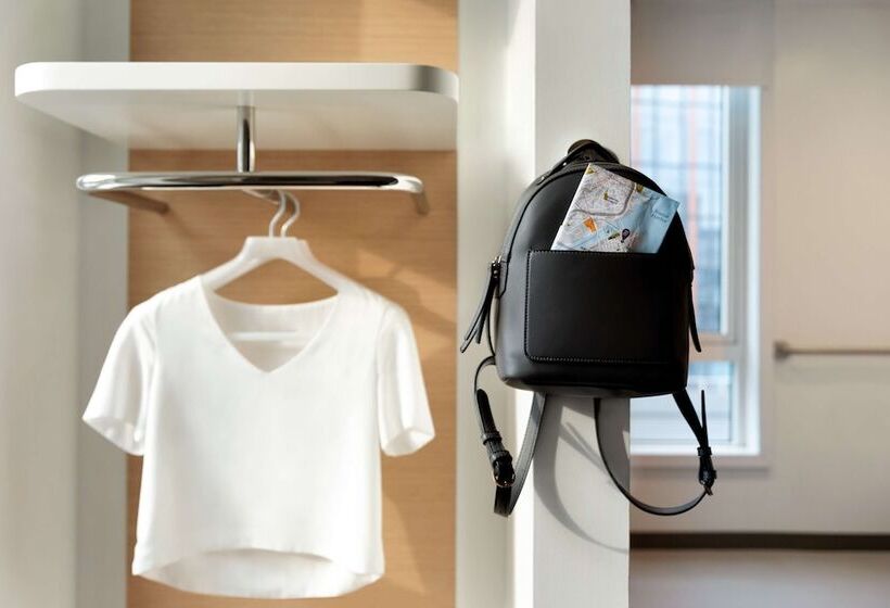 Premium Room, Yotel Boston