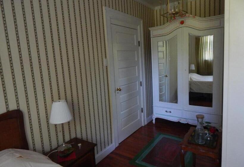 Номер Стандарт, Fruits Of Vienna B&b