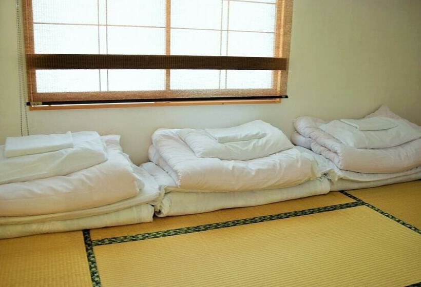 Family Room, Hiroshima Hostel En