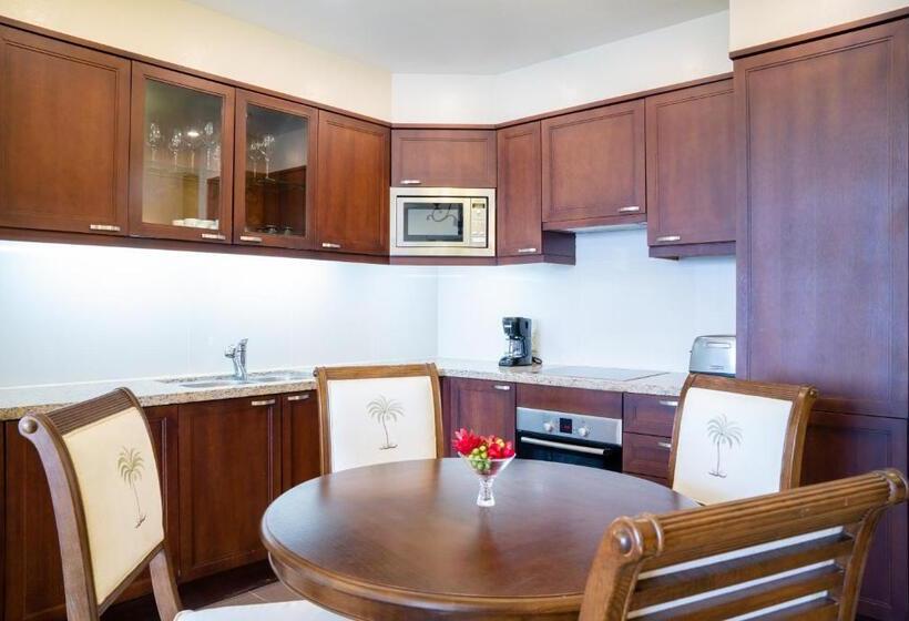 سوییت با چشم‌انداز دریا, Jewel Grande Montego Bay Resort And Spa