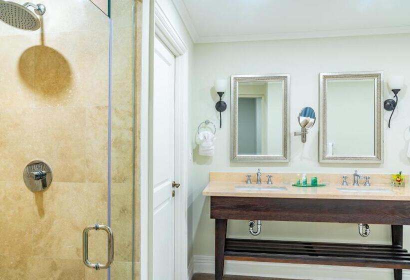 سوئیت پریمیوم با چشم‌انداز دریا, Jewel Grande Montego Bay Resort And Spa