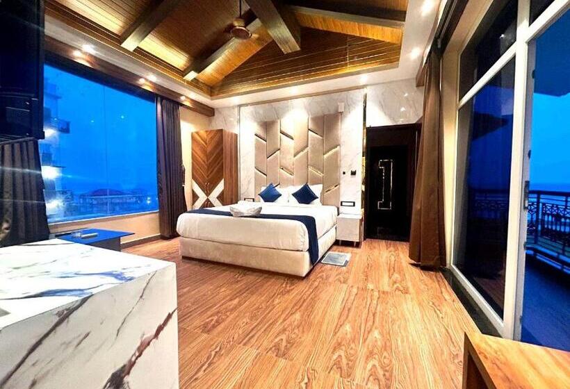 غرفة ديلوكس مطلّة علي البحر مزوَّدة بشُرفة, Barsha Beach Resorts And Spa