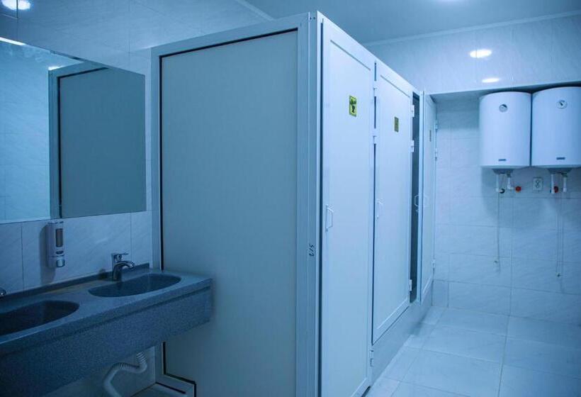 تختخواب در اتاق مشترک, Hostel Qal Ai Khujand