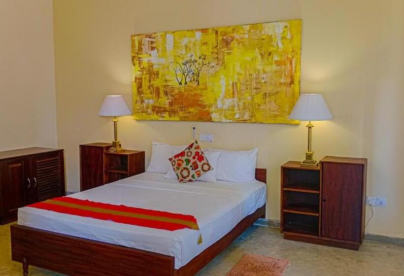 اتاق استاندارد با چشم‌انداز دریاچه, Sigiri Lanka Resort