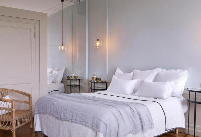 Номер Superior, Hôtel Restaurant De Bouilhac  Les Collectionneurs