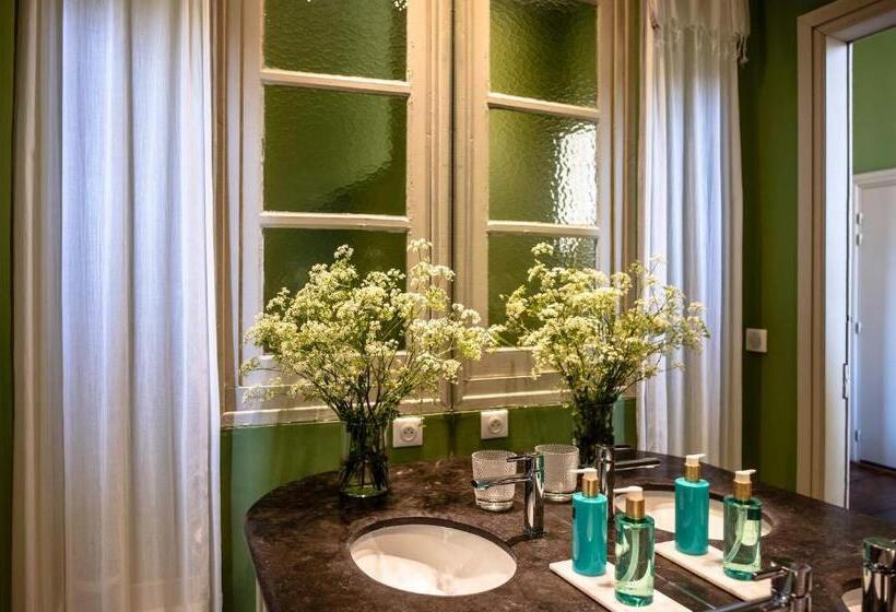 Номер Стандарт, Hôtel Restaurant De Bouilhac  Les Collectionneurs