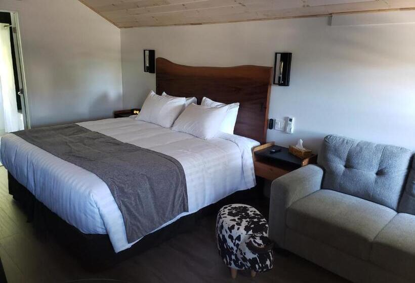 Хижина, Adventure The Bruce Inn   Recently Renovated With Outdoor Hot Tub