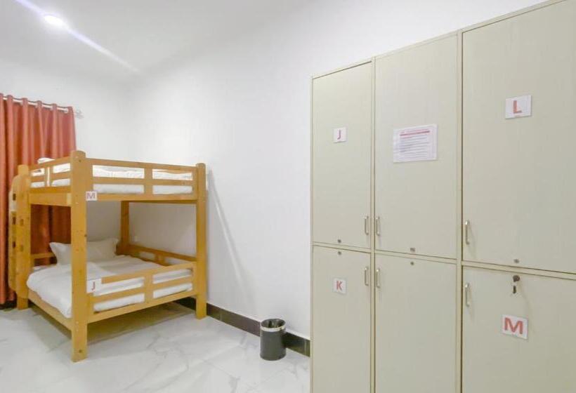 Кровать в Общей Комнате, Easy Backpackers Paradise