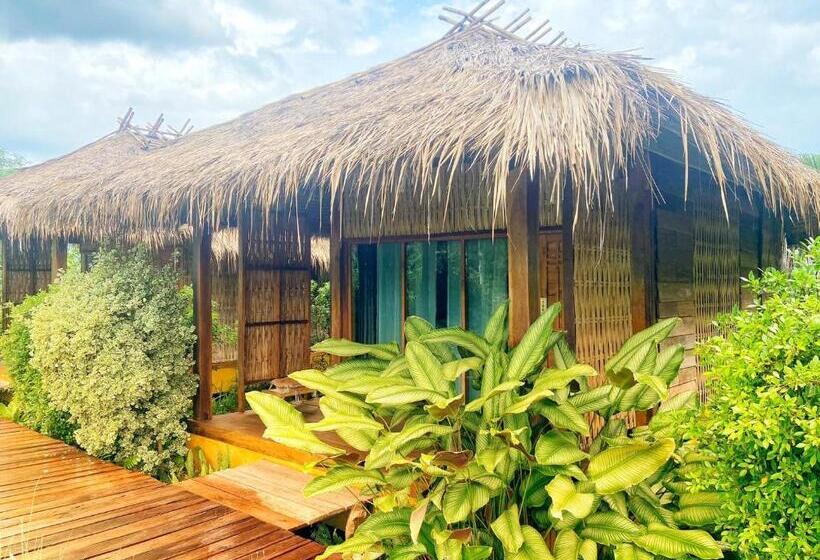 Номер Superior, Natu Hut Farm Stay & Cafe  Chiang Mai