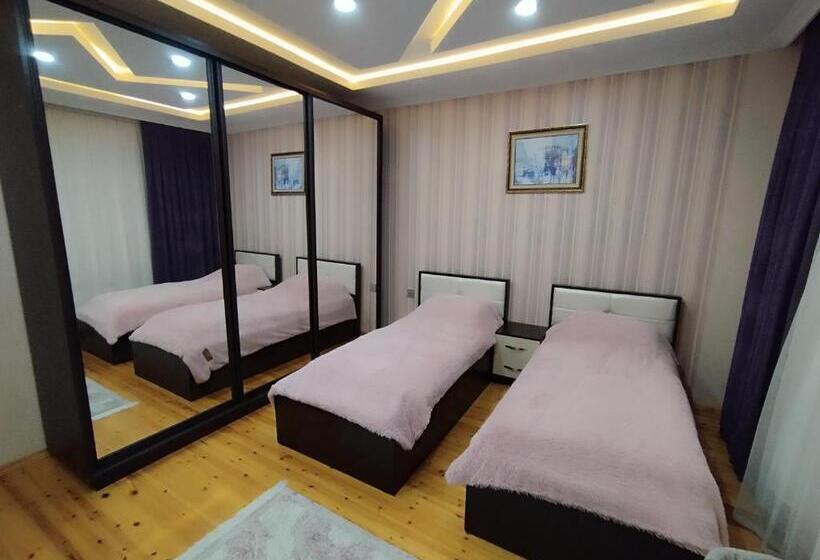 带花园景观的标准三人间, Country House Savalan   дача савалан