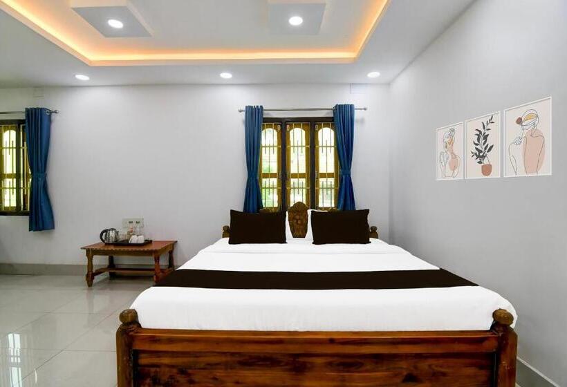 اتاق کلاسیک سه تخته, Oyo Maa Gouri Guest House