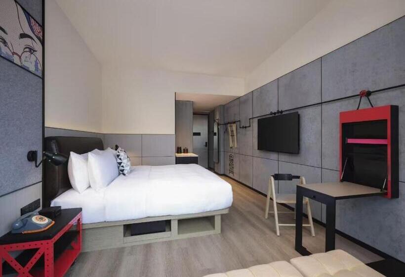 Стандартный Номер Кровать Кинг, Moxy Ningbo Old Bund