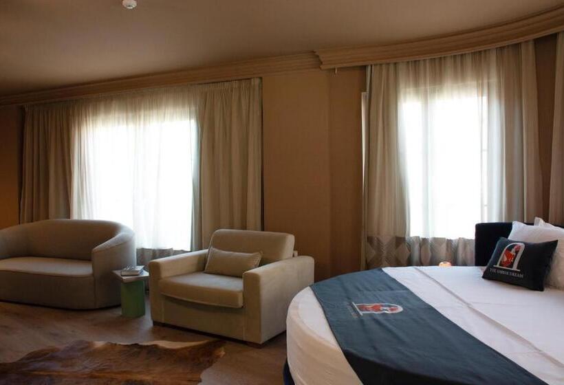 バルコニー付きジュニアスイート, The Collector Hotel Boutique