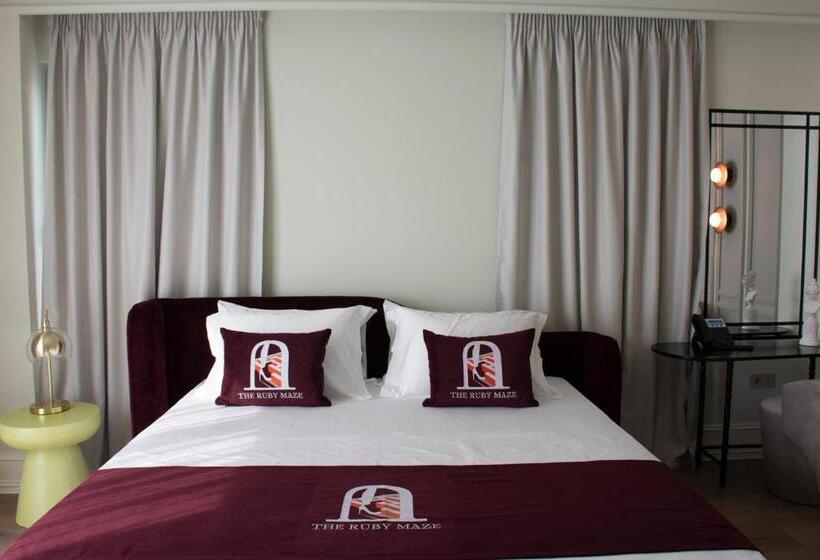 シティビューのデラックスルーム, The Collector Hotel Boutique