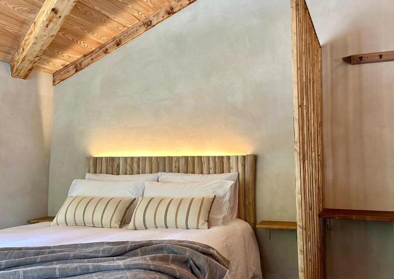 Номер Deluxe, The Crissolo Lodge