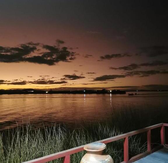 4인용 스탠다드 룸, Uros Suma Qhota Lodge