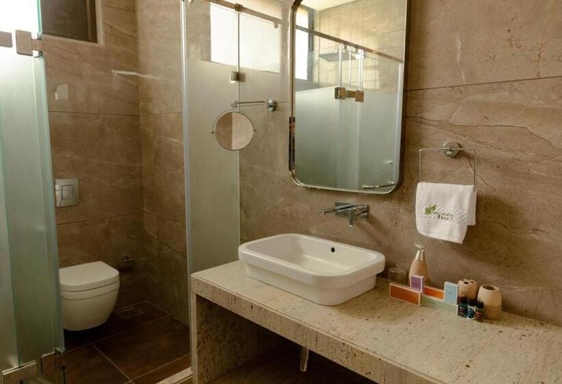 سوئیت با تخت بزرگ, Green Windows Resort