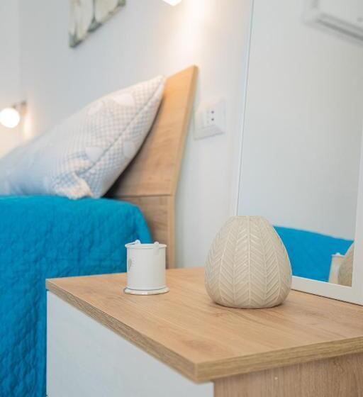 اتاق لوکس چهار تخته, Ambra Holiday Rooms   La Cinta