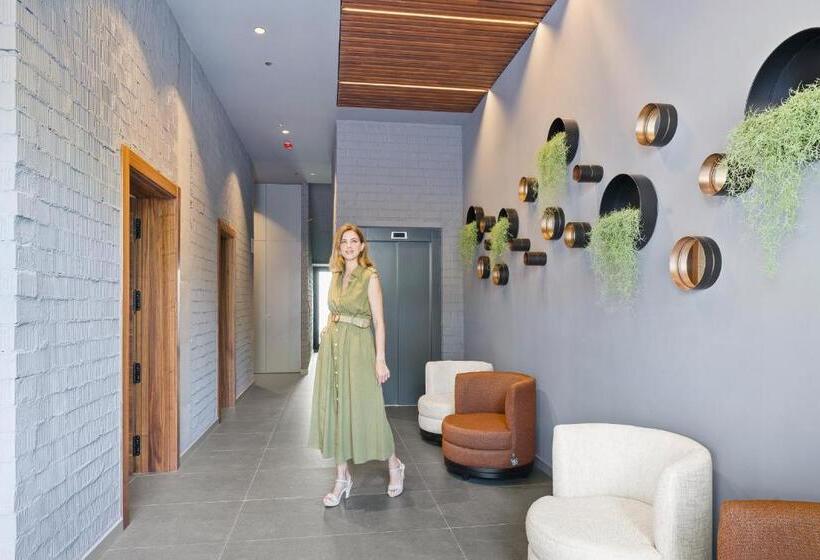 استودیو استاندارد با بالکن, Tq 10 Boutique