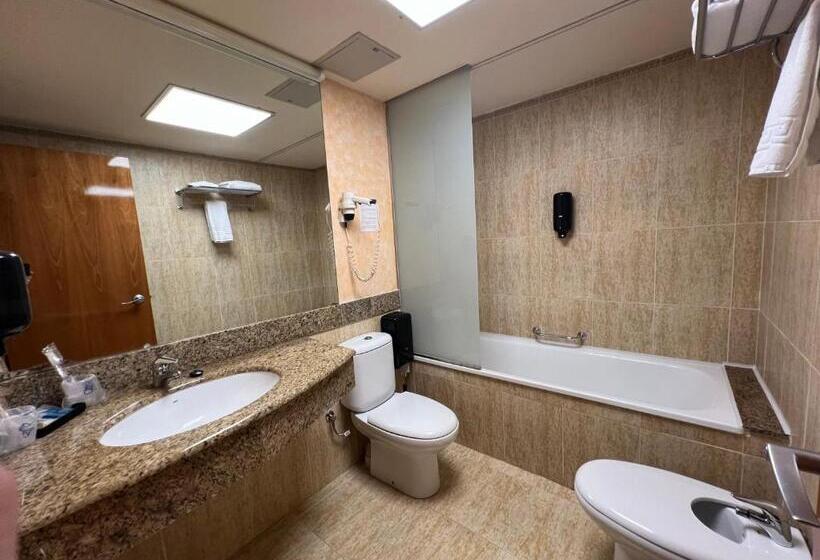 Четырехместный Номер Superior, Cambrils Paradise